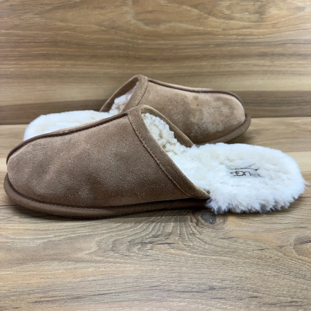 UGG Scuff Slipper Mens 10 Chestnut Suede Shearling Fur Lined Cozy